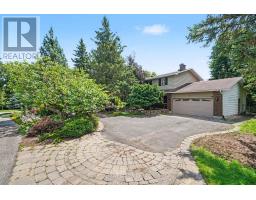 4 DORIS AVENUE, Ottawa, Ontario