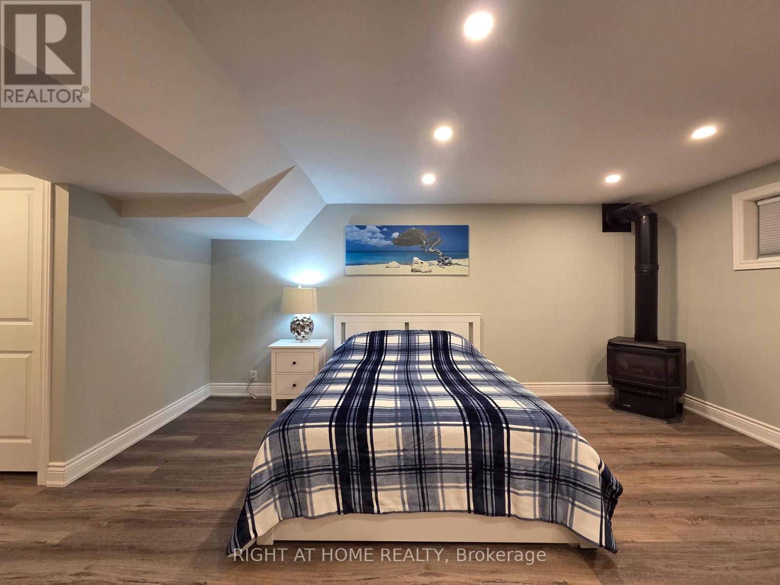 Lower - 1570 Lewes Way, Mississauga, Ontario  L4W 3S5 - Photo 3 - W13569652