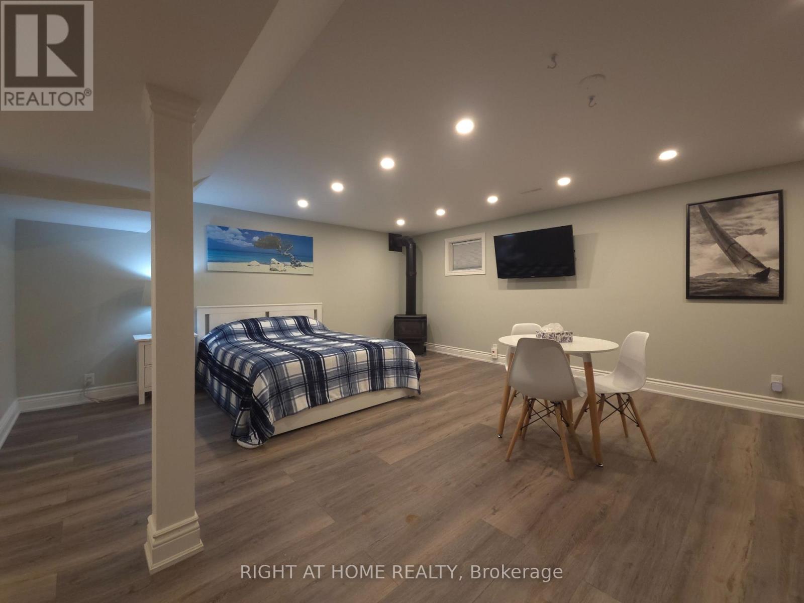 Lower - 1570 Lewes Way, Mississauga, Ontario  L4W 3S5 - Photo 5 - W13569652