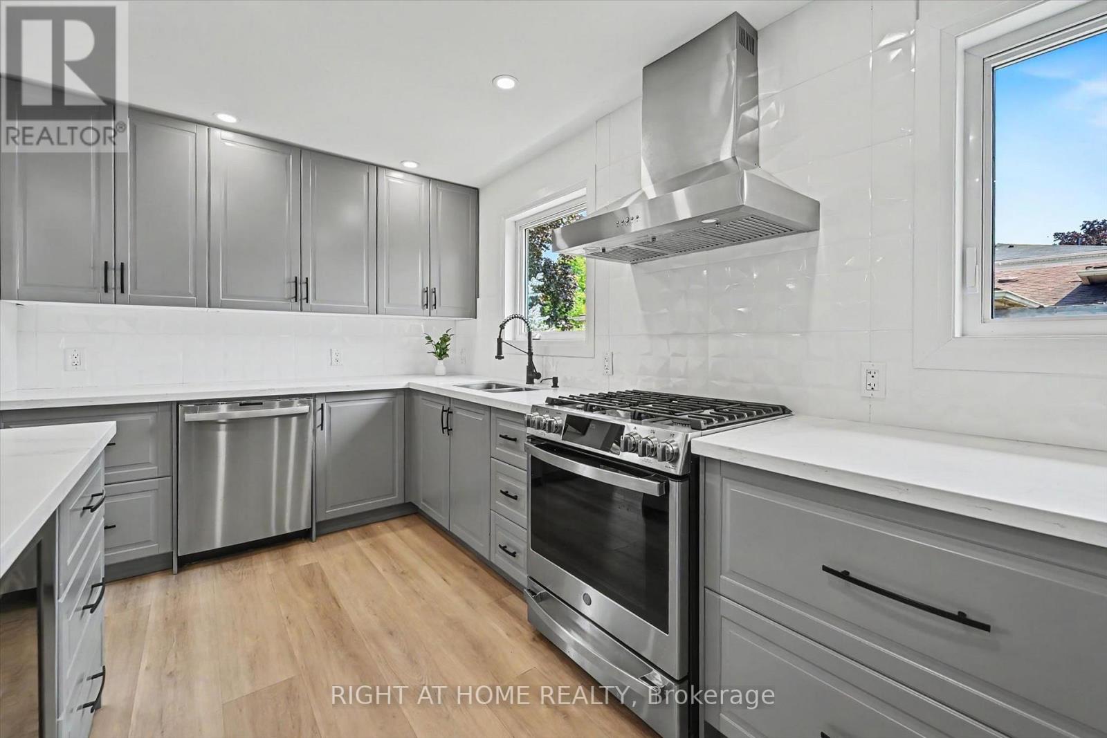 461 Withnell Crescent, Oakville, Ontario  L6L 3M1 - Photo 10 - W13619482