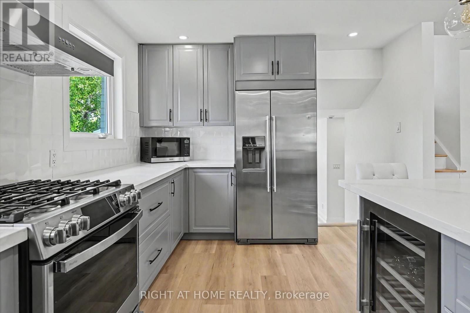 461 Withnell Crescent, Oakville, Ontario  L6L 3M1 - Photo 11 - W13619482