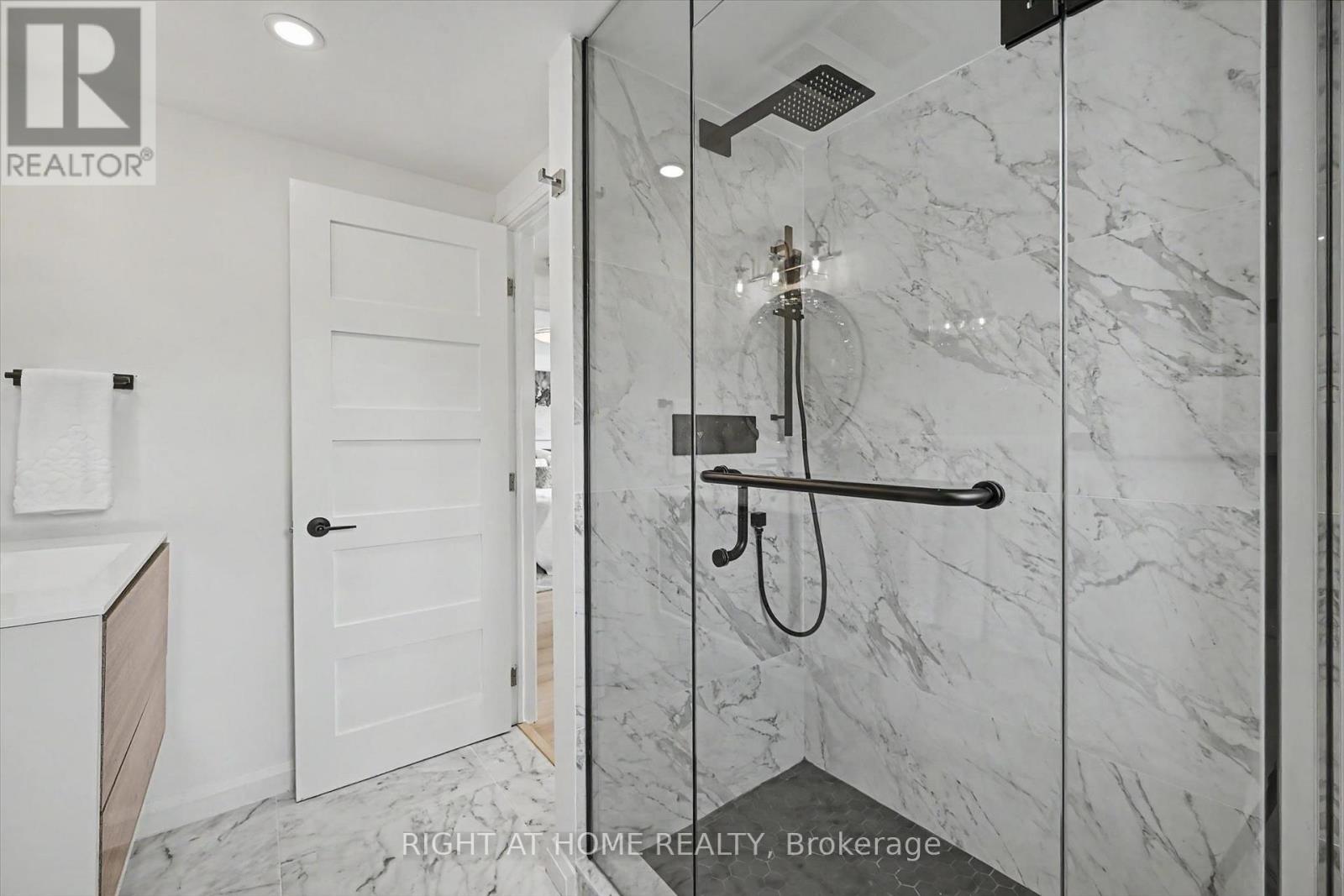 461 Withnell Crescent, Oakville, Ontario  L6L 3M1 - Photo 16 - W13619482
