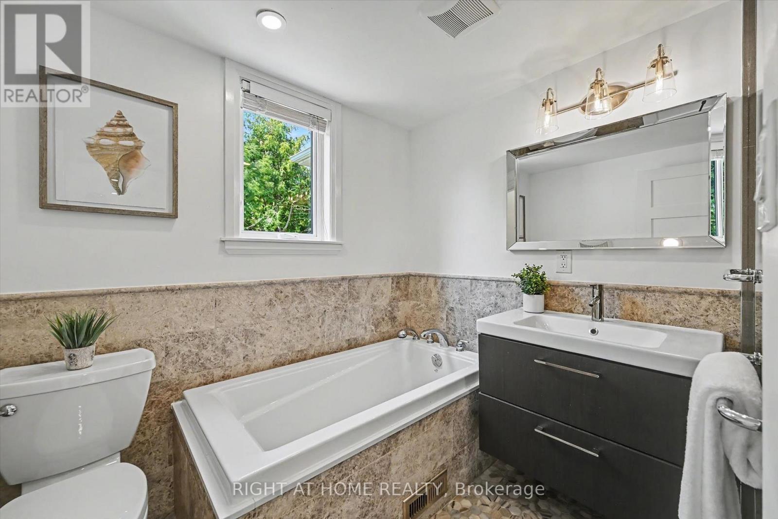 461 Withnell Crescent, Oakville, Ontario  L6L 3M1 - Photo 23 - W13619482