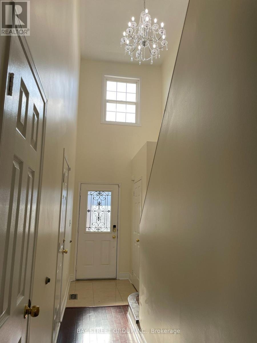 2165 White Dove Circle, Oakville, Ontario  L6M 3R7 - Photo 4 - W13619496