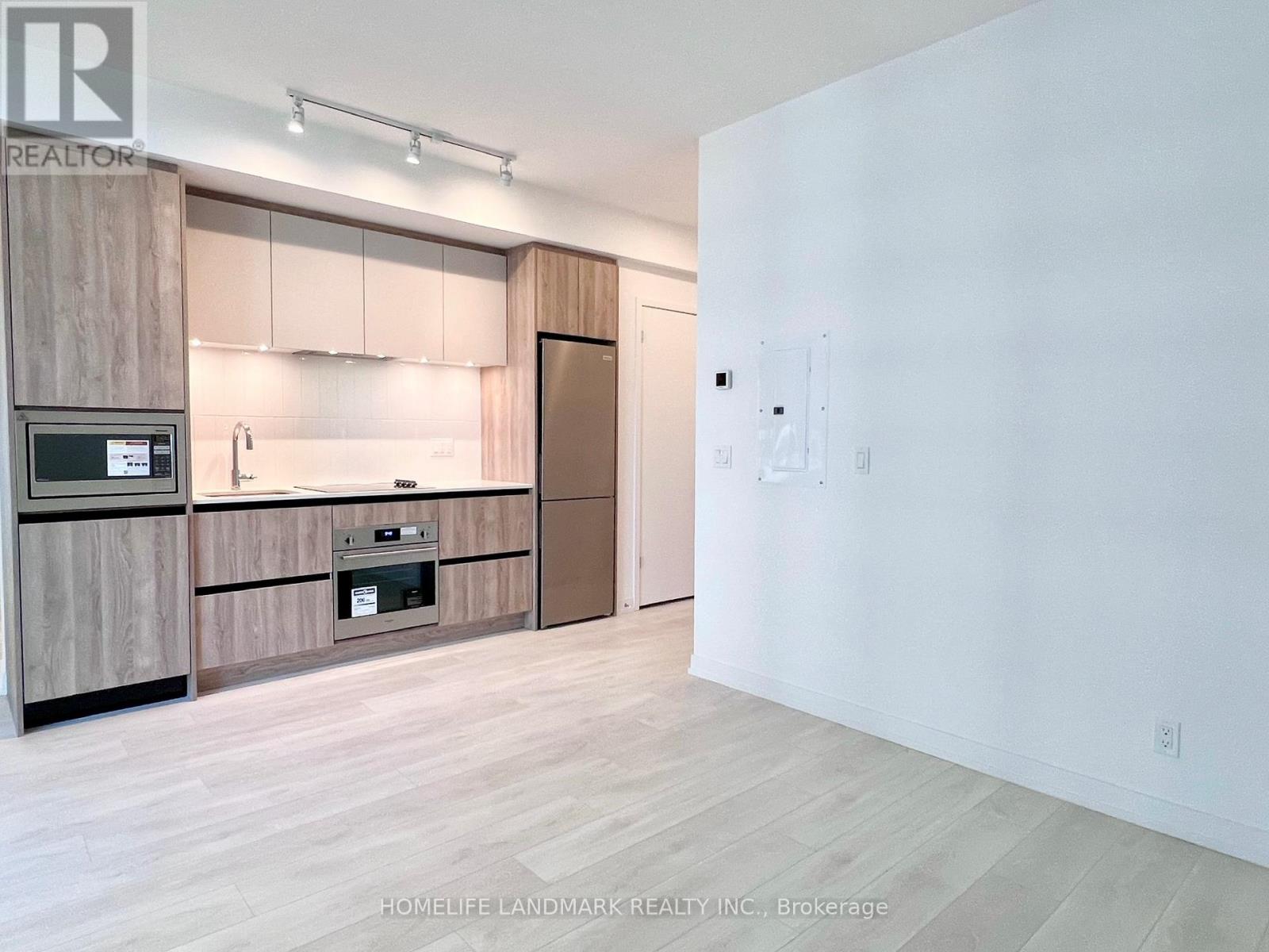 605 - 8 Beverley Glen Boulevard, Vaughan (Beverley Glen), Ontario  L4J 0L5 - Photo 10 - N13619602