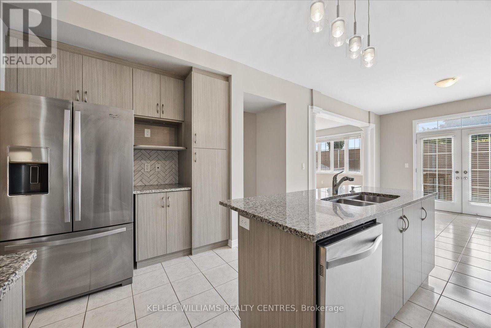 668 Mcgregor Farm Trail, Newmarket (Glenway Estates), Ontario  L3X 1C8 - Photo 7 - N13619612