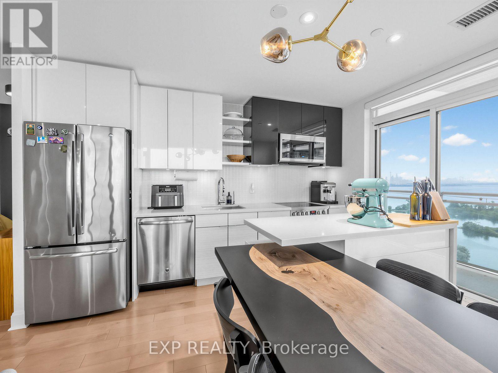 1910 - 33 Shore Breeze Drive, Toronto (Mimico), Ontario  M8V 0G1 - Photo 5 - W13619608