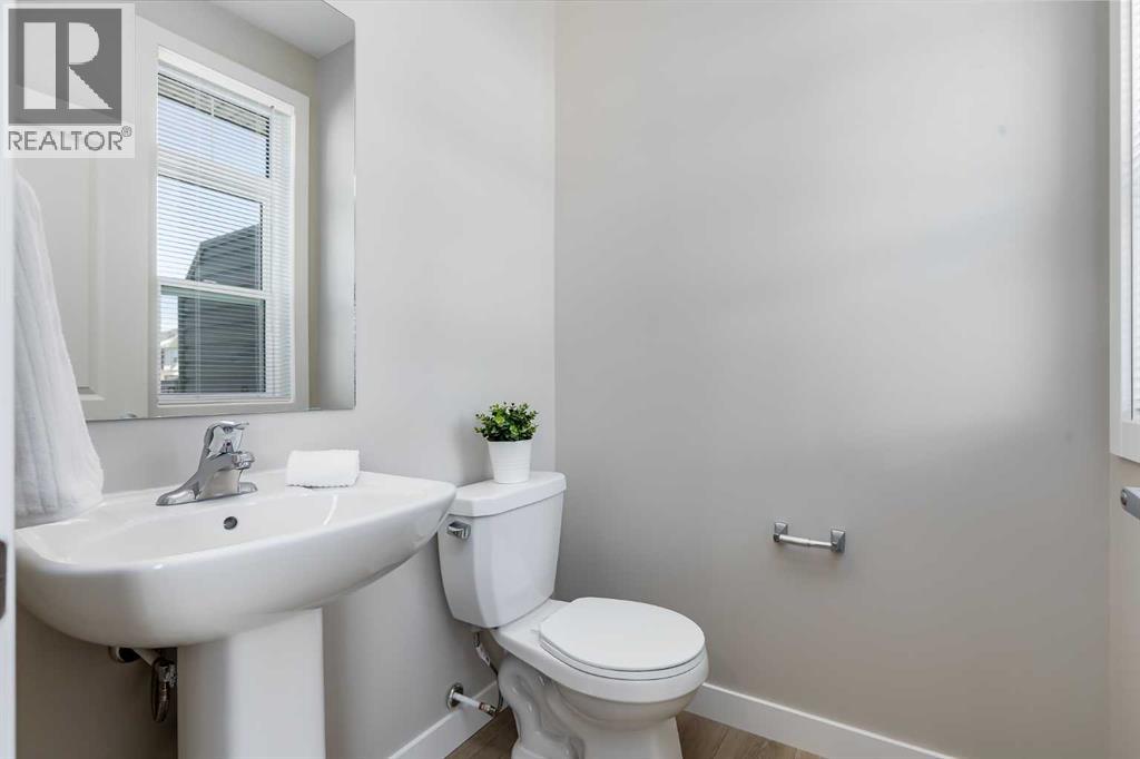 118 Legacy Path SE, Calgary, Alberta  T2X 4H9 - Photo 10 - A2331067