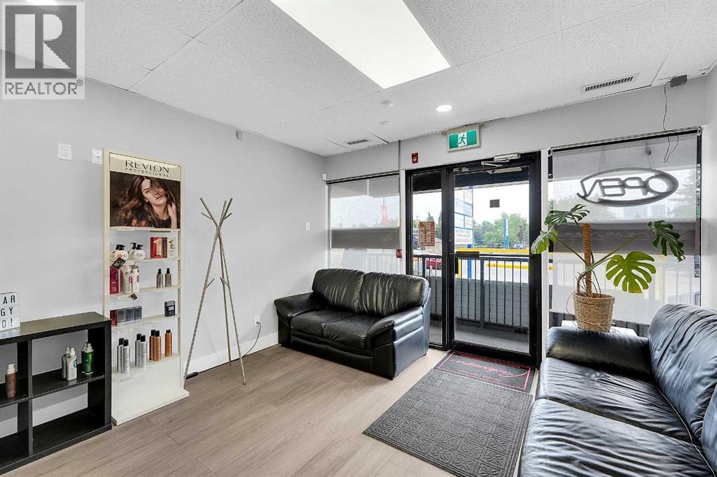 222 16 Avenue NE, Calgary, Alberta  T2E 1J8 - Photo 12 - A2326355