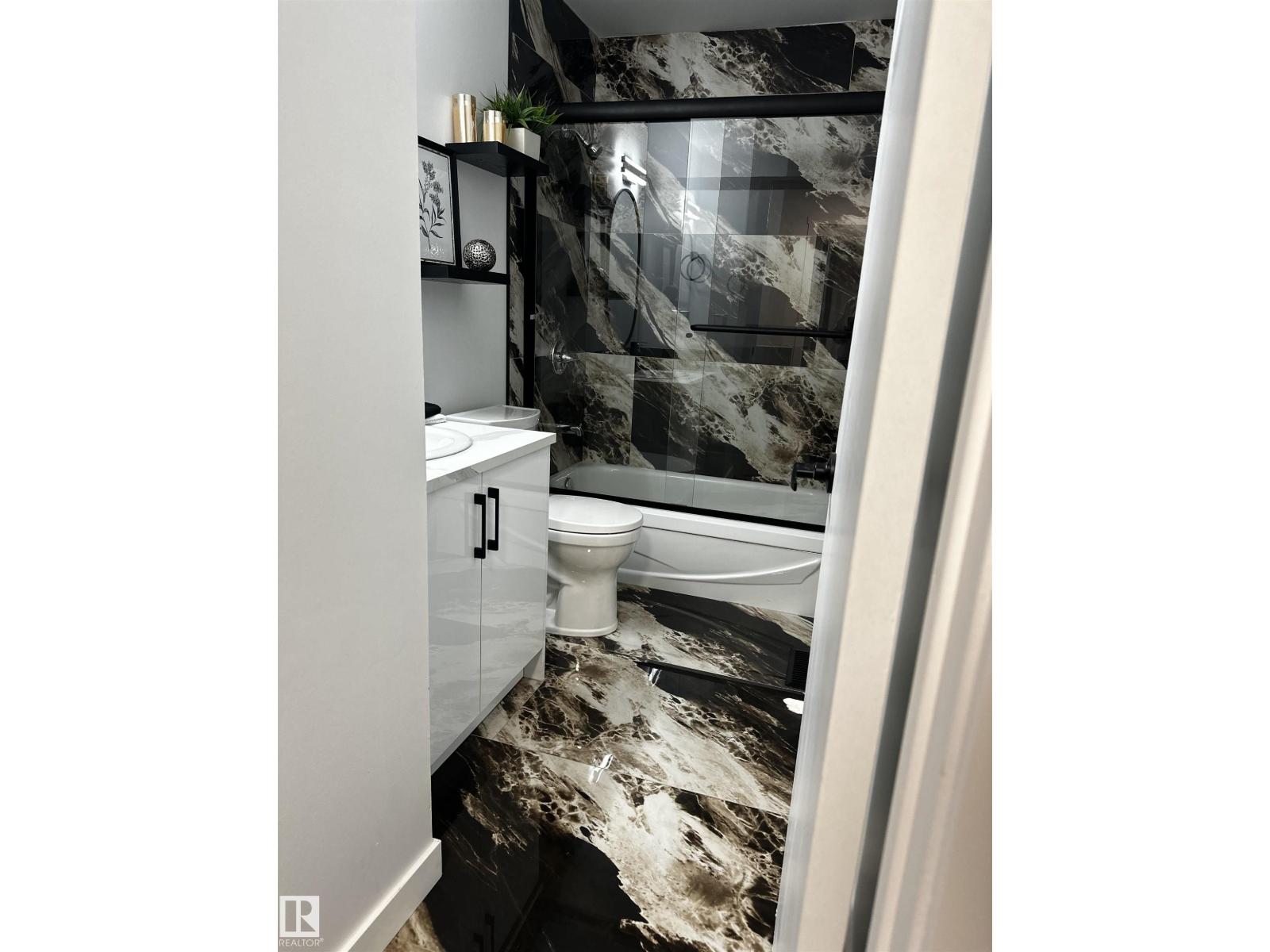 21 Lakewood Vg NW, Edmonton, Alberta  T6K 2B3 - Photo 20 - E4496923