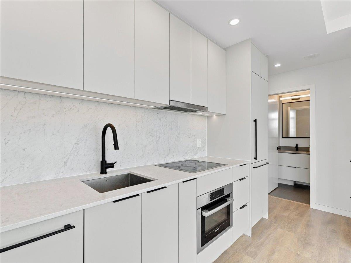 2305 13685 102 Avenue, Surrey, British Columbia  V3T 1N7 - Photo 4 - R3150393