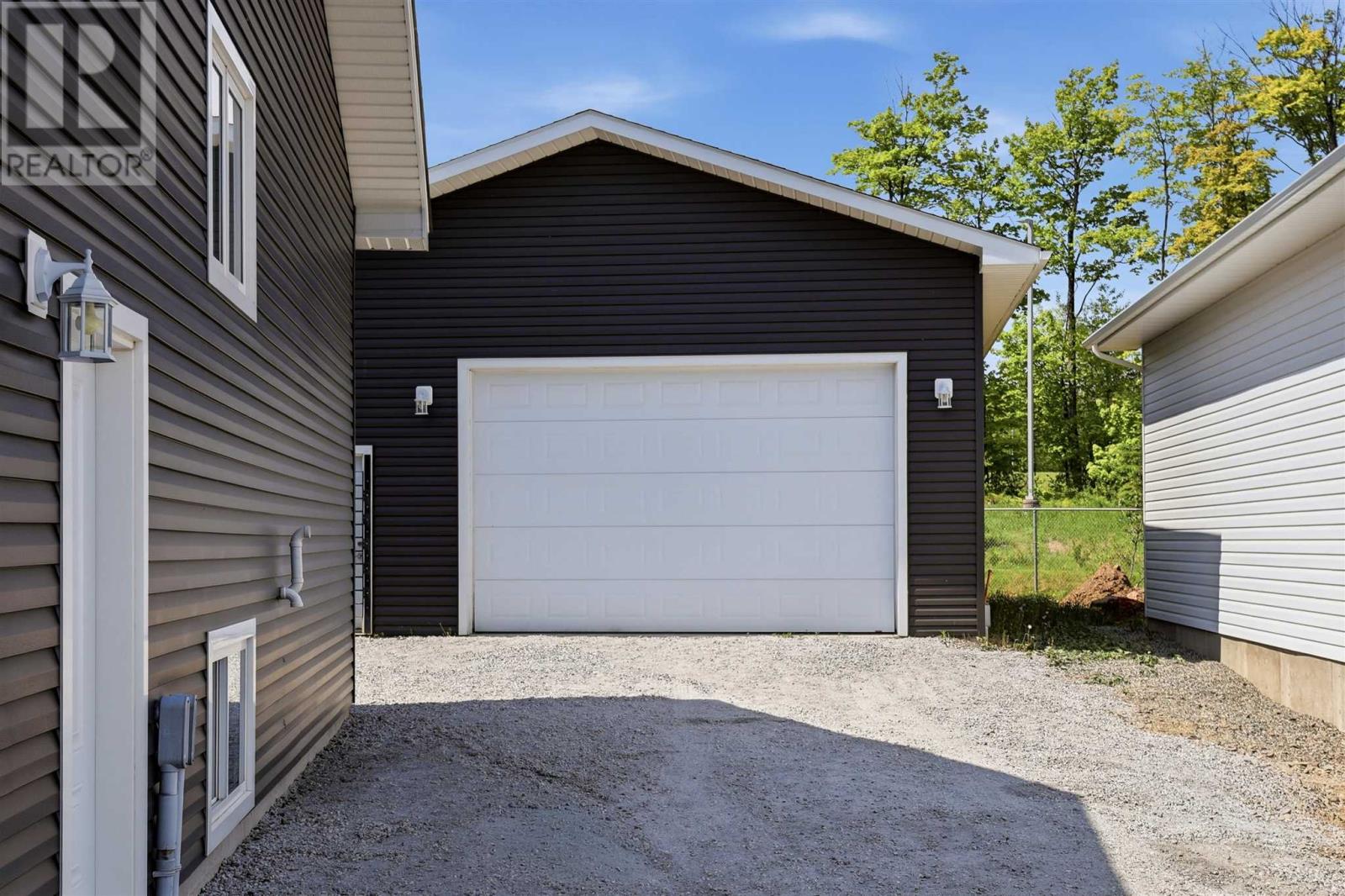 39 Saddle Cres, Sault Ste. Marie, Ontario  P6B 0A5 - Photo 36 - SM261752