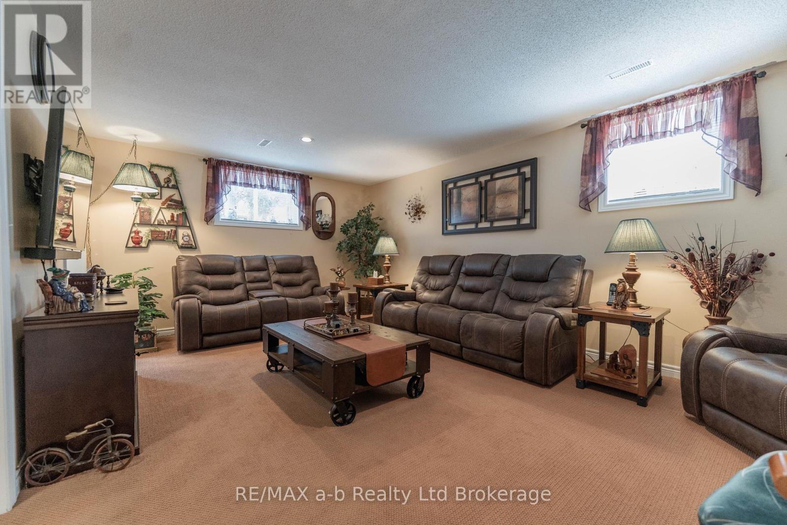 10 Peach Street, Tillsonburg, Ontario  N4G 5N8 - Photo 19 - X13575290