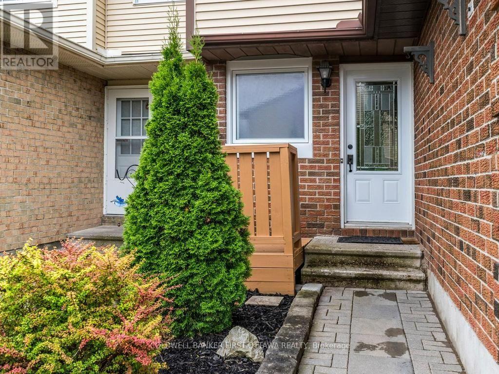 75 Sundback Lane, Ottawa, Ontario K2L 2W8 - Photo 3 - X13619710