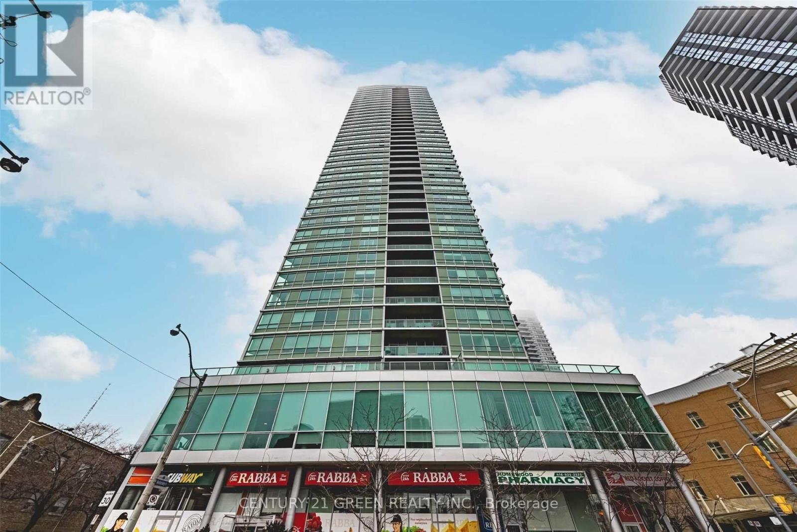 810 - 120 HOMEWOOD AVENUE, Toronto, Ontario
