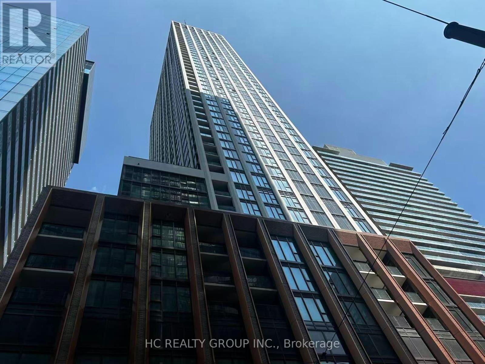 1719 - 400 King Street W, Toronto, Ontario  M5V 1K2 - Photo 1 - C13619636
