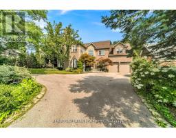 384 KENNEDY STREET W, Aurora, Ontario