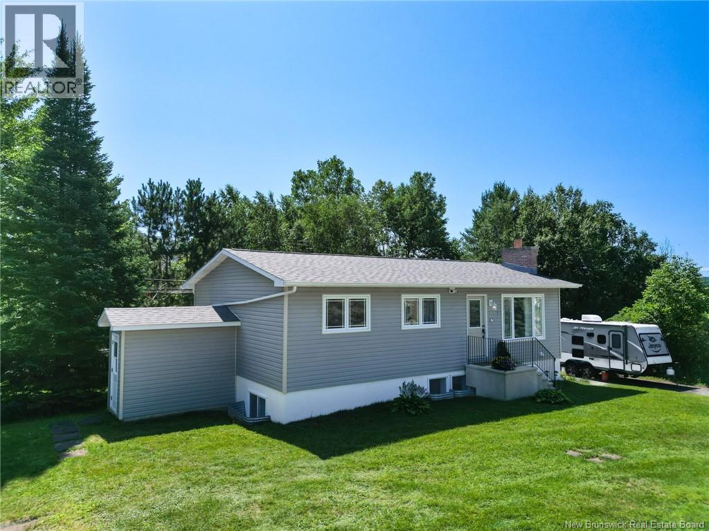 184 Diamond Street, Fredericton, New Brunswick  E3G 7V1 - Photo 2 - NB144774