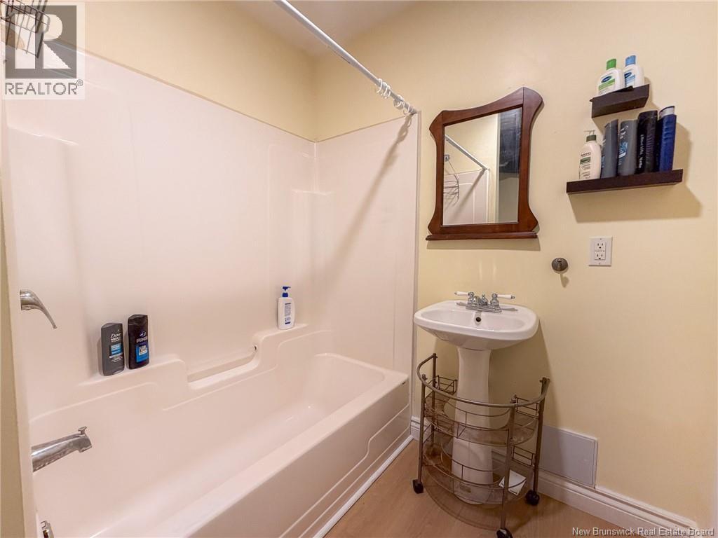 184 Diamond Street, Fredericton, New Brunswick  E3G 7V1 - Photo 39 - NB144774