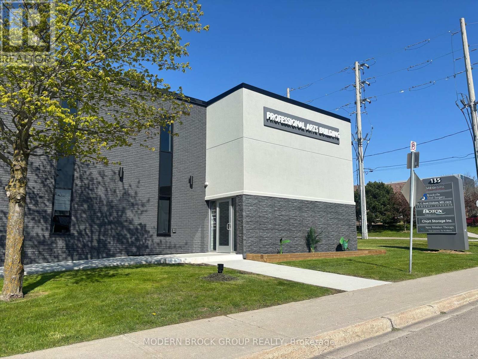 201 - 135 Ormond Street, Brockville, Ontario