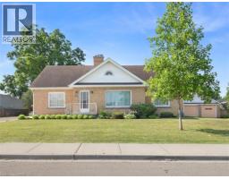24 PINE Street, Delhi, Ontario