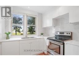 1136 BRONTE ROAD, Oakville, Ontario