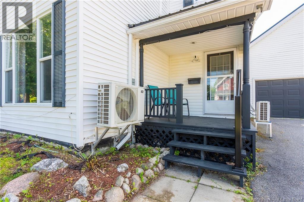 16 Elm Street, St. Stephen, New Brunswick  E3L 2S3 - Photo 3 - NB144935