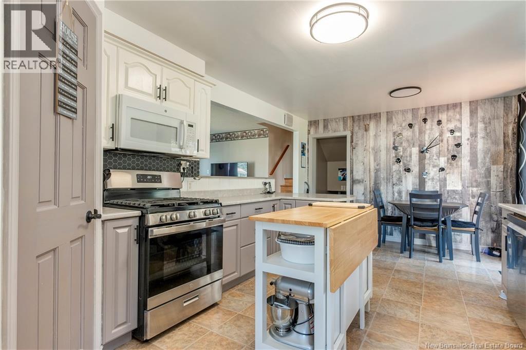 16 Elm Street, St. Stephen, New Brunswick  E3L 2S3 - Photo 7 - NB144935