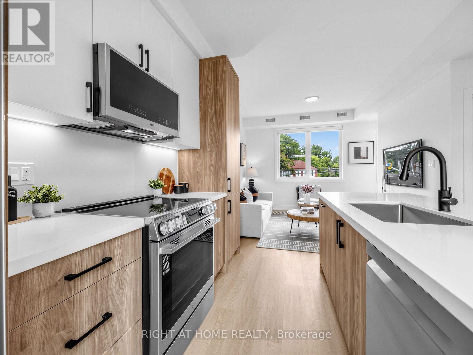 Unit B - 1416 Islington Avenue, Toronto, Ontario  M9A 3K7 - Photo 5 - W13602182