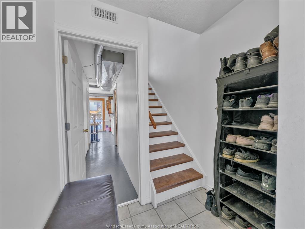 6312 Thornberry, Windsor, Ontario  N8T 3A2 - Photo 8 - 26017447
