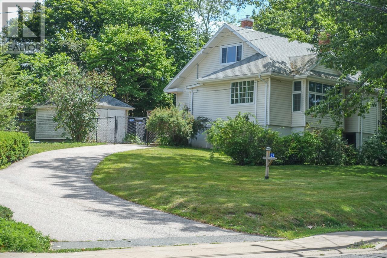 39 Oakdene Avenue, Kentville, Nova Scotia  B4N 2B6 - Photo 3 - 202619065