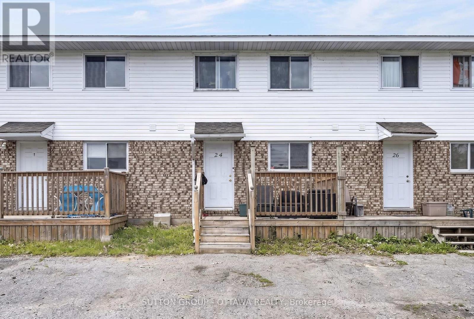 24 CARRAWAY CRESCENT, South Dundas, Ontario