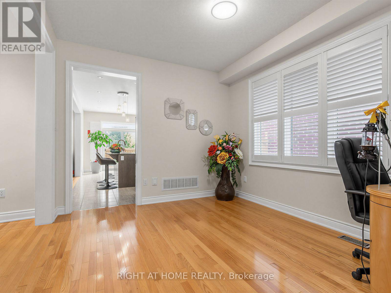 99 Richler Avenue, Vaughan, Ontario  L4H 3Y6 - Photo 10 - N13619884