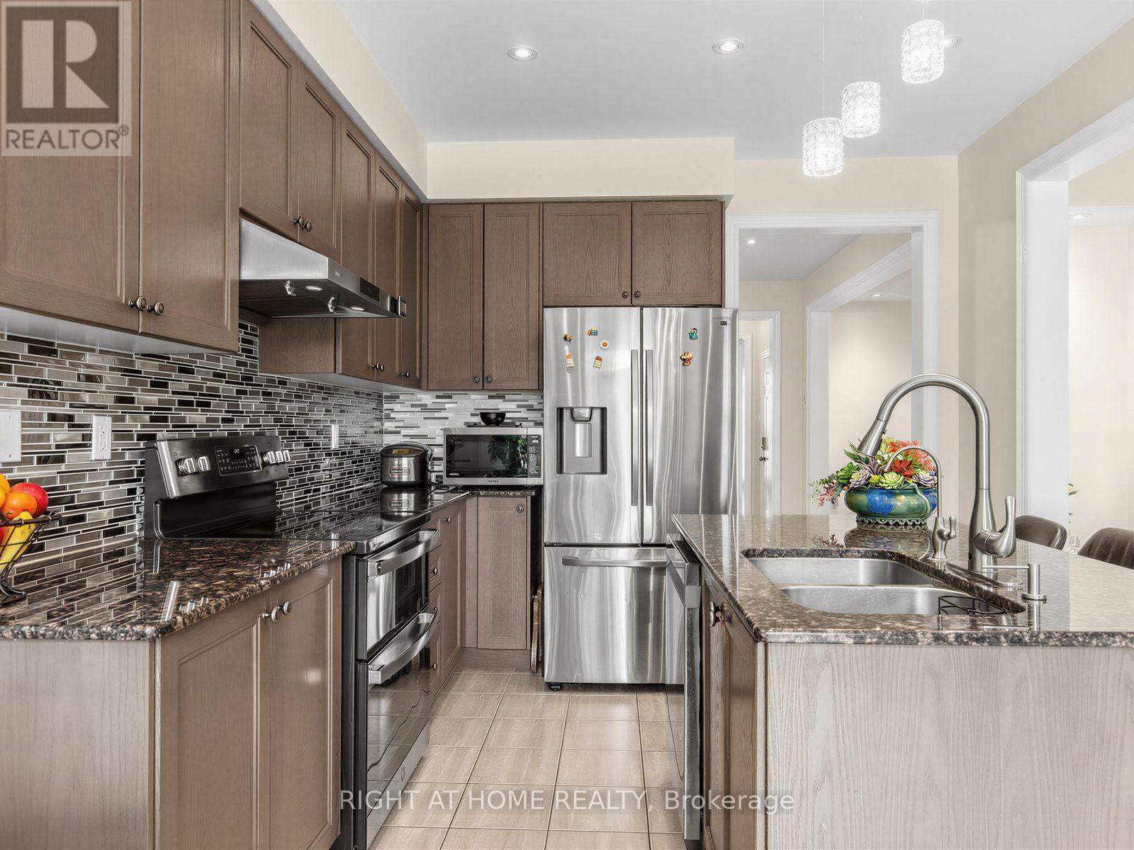 99 Richler Avenue, Vaughan, Ontario  L4H 3Y6 - Photo 15 - N13619884