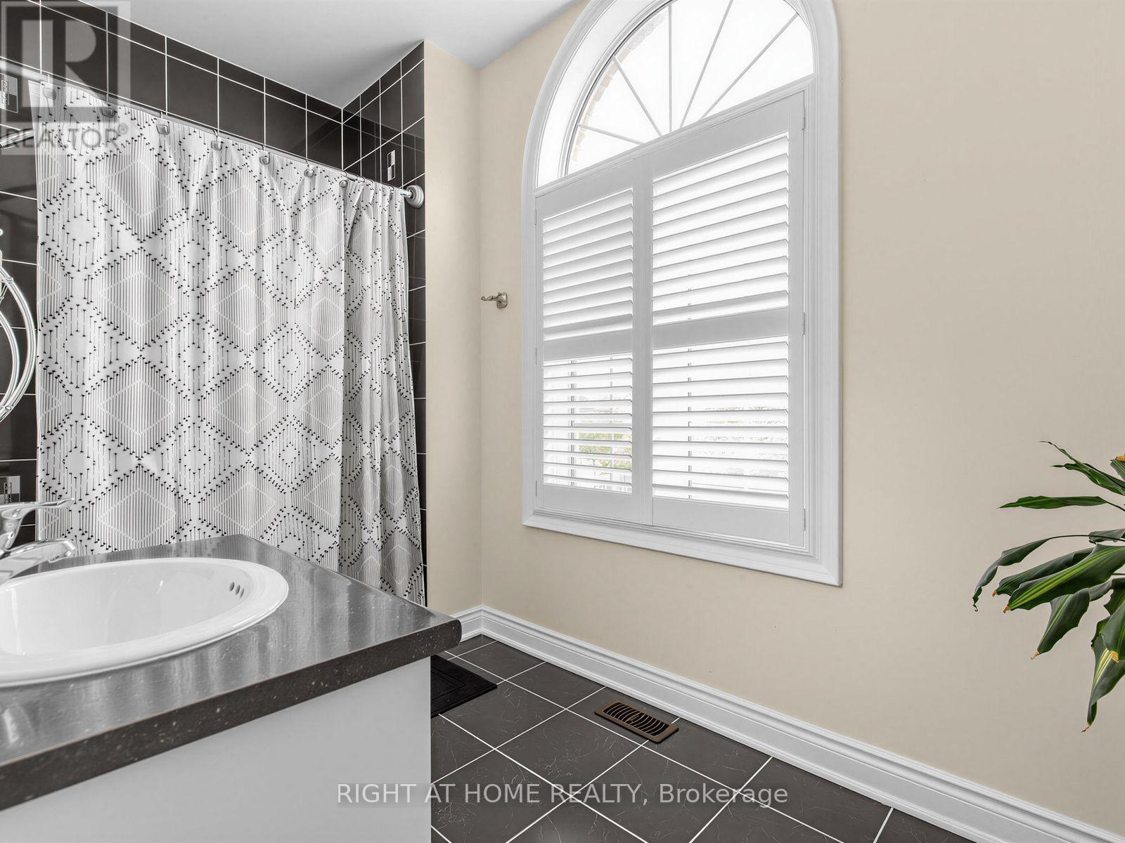 99 Richler Avenue, Vaughan, Ontario  L4H 3Y6 - Photo 22 - N13619884