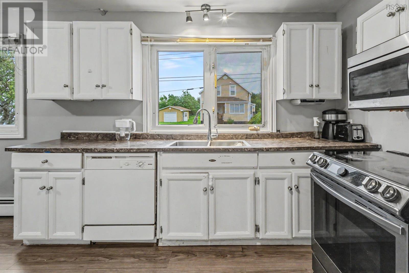 769 Heelan Street, New Waterford, Nova Scotia  B1H 3C6 - Photo 15 - 202617869