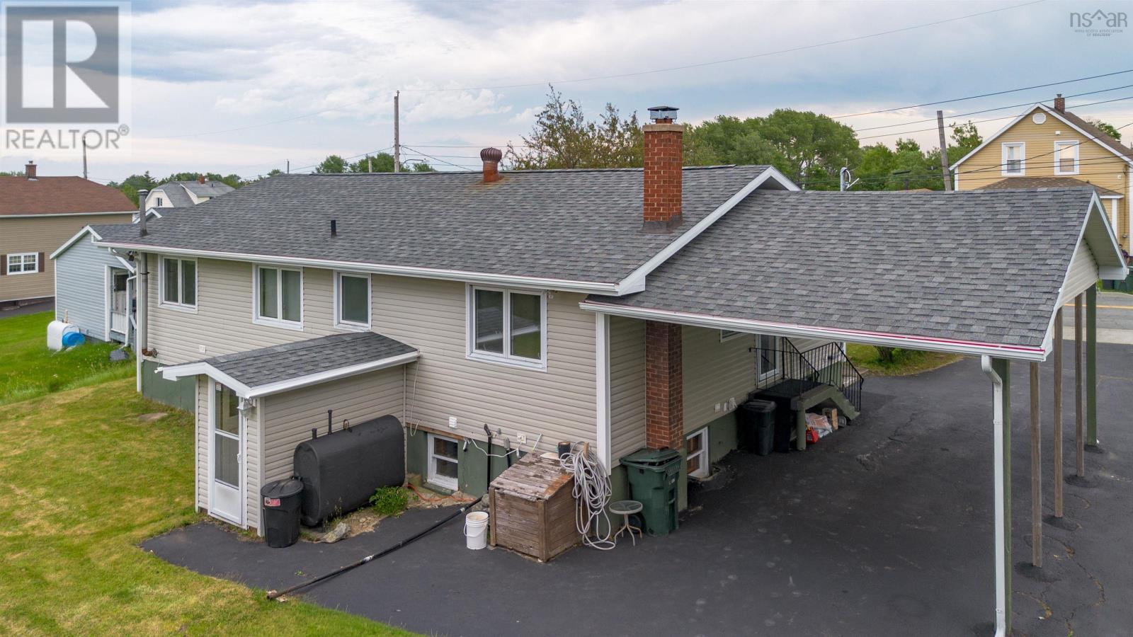 769 Heelan Street, New Waterford, Nova Scotia  B1H 3C6 - Photo 3 - 202617869