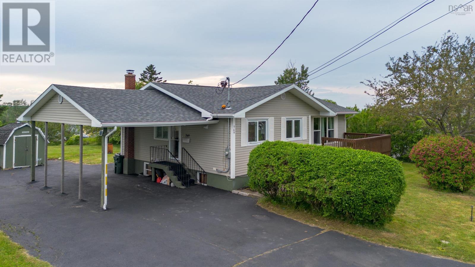 769 Heelan Street, New Waterford, Nova Scotia  B1H 3C6 - Photo 2 - 202617869