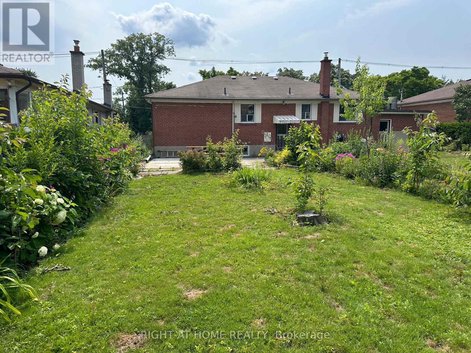 309 Queen Mary Drive, Oakville, Ontario  L6K 3L5 - Photo 20 - W13619834