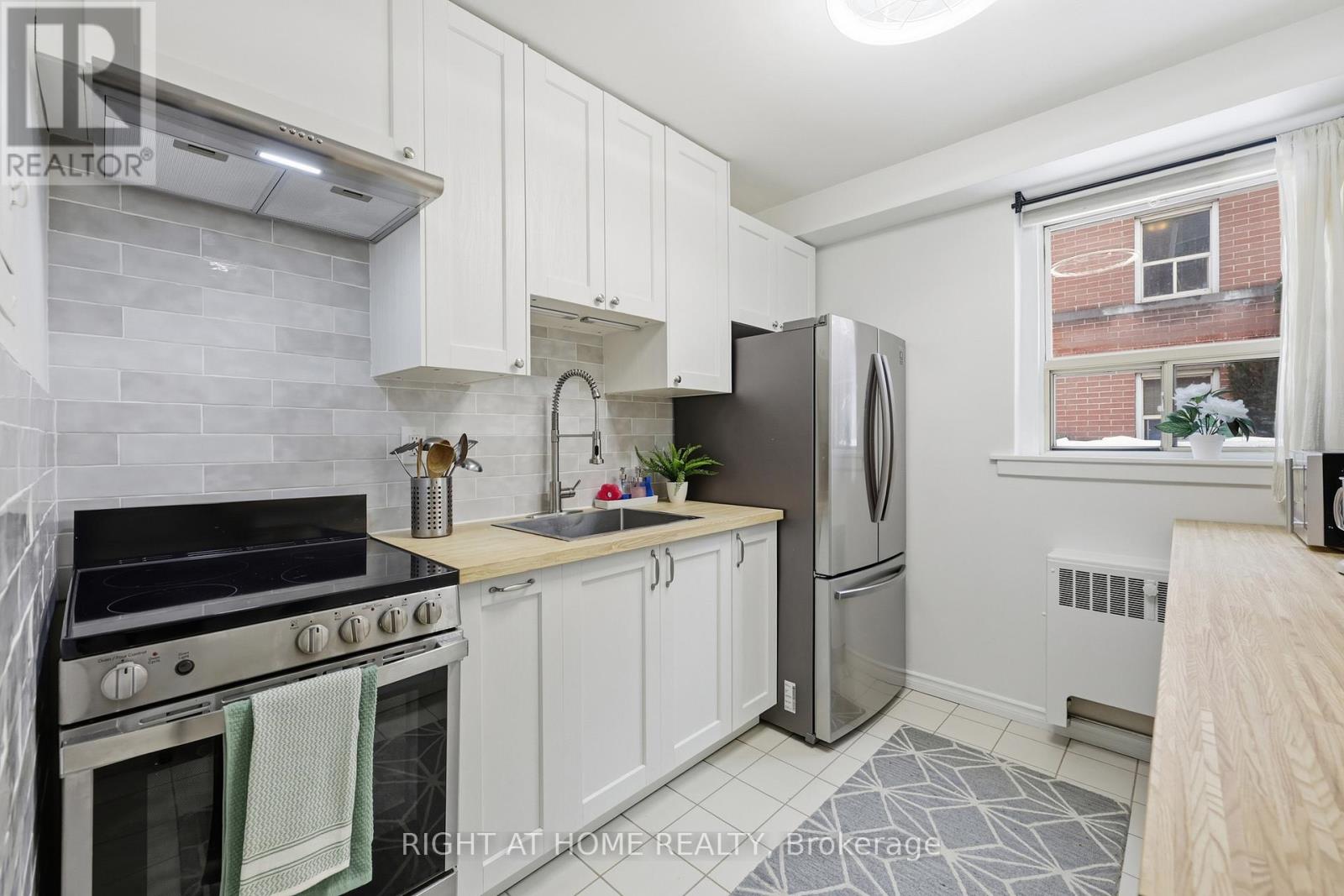 11 - 223 Macnab Street S, Hamilton, Ontario  L8P 3C9 - Photo 13 - X13619900