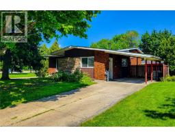 1 VERA Court, Hamilton, Ontario