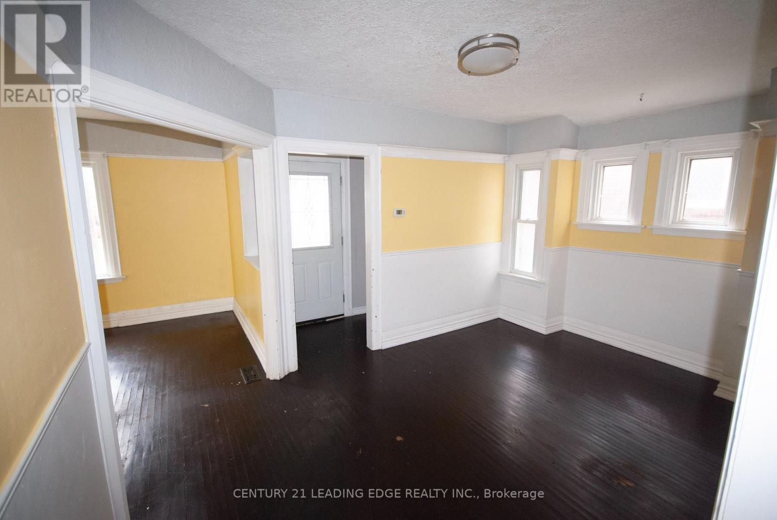 208 Oshawa Boulevard N, Oshawa, Ontario  L1G 5S9 - Photo 8 - E13603832