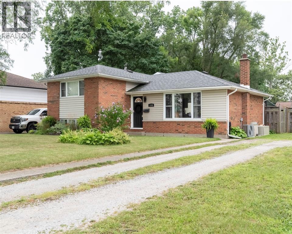 1049 INDIAN ROAD North Sarnia Ontario Canada N7V4C4 5
