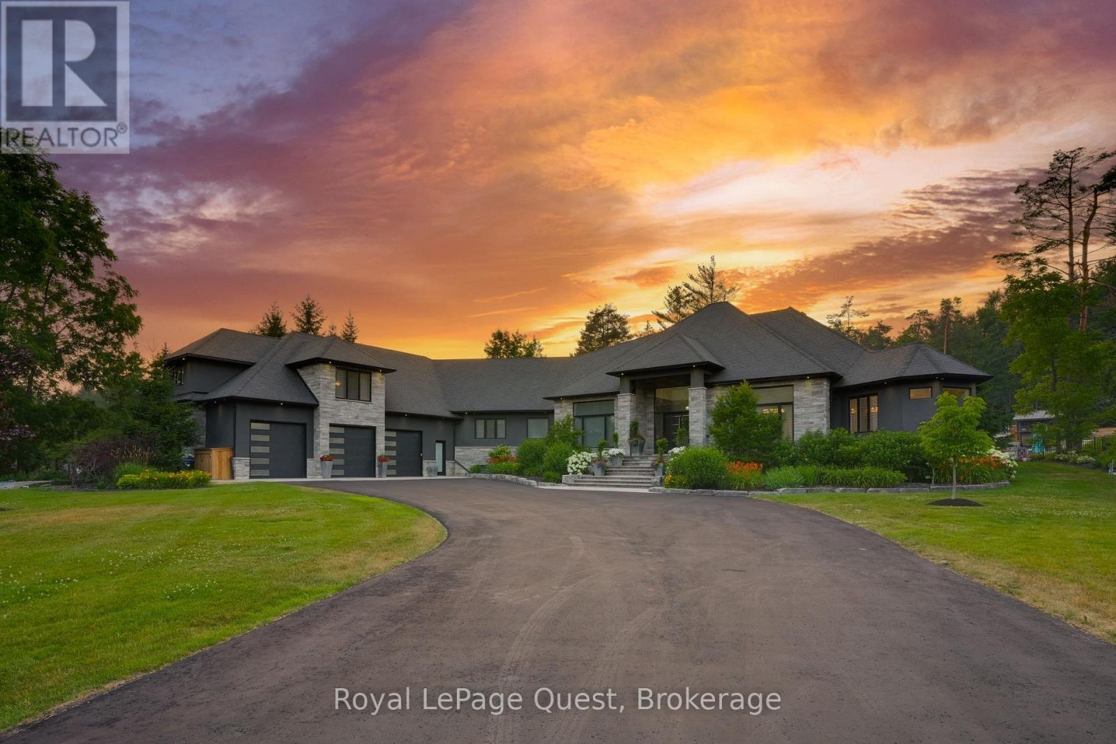 8 MIDVES COURT, springwater (midhurst), Ontario