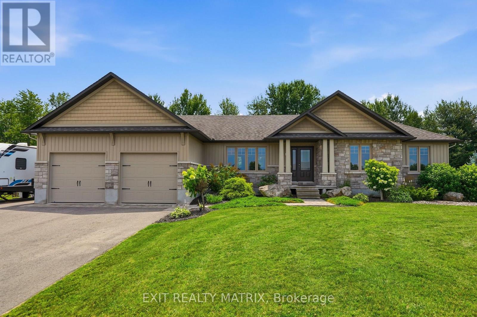248 Des Violettes Street, Clarence-Rockland, Ontario  K0A 2A0 - Photo 2 - X13620084