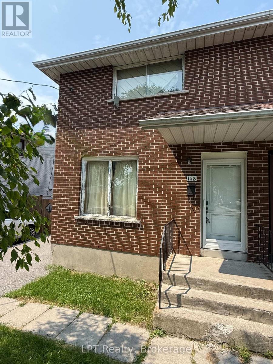 1118 Cedar Street S, Oshawa, Ontario  L1J 3S1 - Photo 2 - E13619988