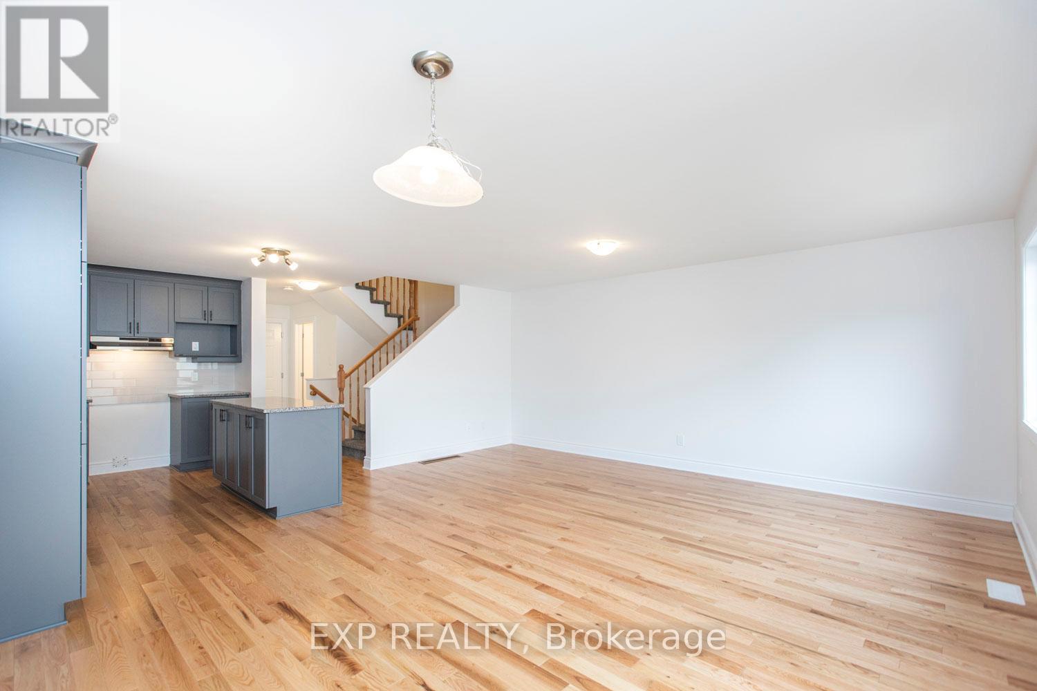 208 Dion Avenue, Clarence-Rockland, Ontario  K4K 0M3 - Photo 10 - X13619944