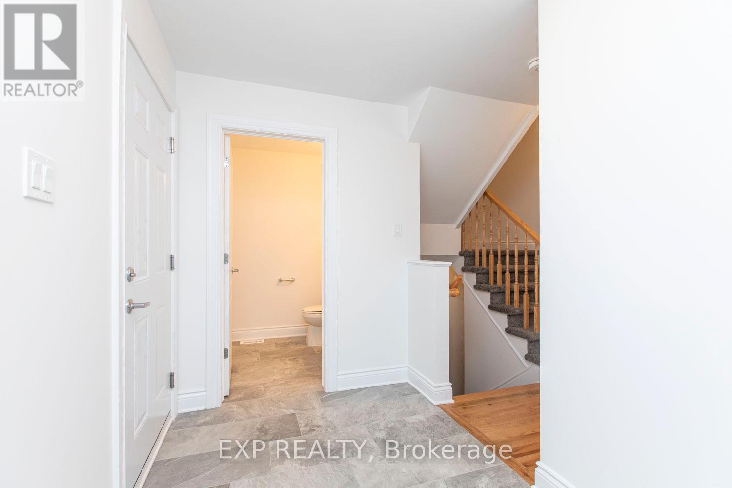 208 Dion Avenue, Clarence-Rockland, Ontario  K4K 0M3 - Photo 4 - X13619944