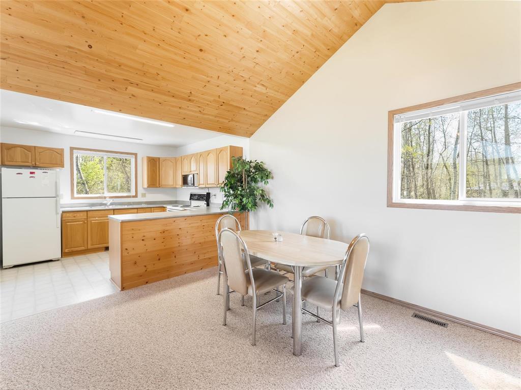 21 Black Bear Crescent, Lac Du Bonnet Rm, Manitoba  R0E 1A0 - Photo 14 - 202618914