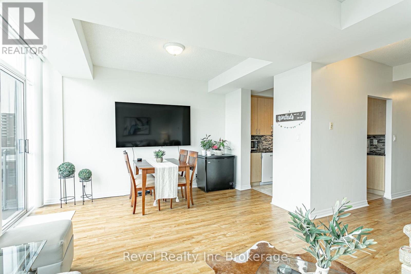 515 - 80 Port Street E, Mississauga, Ontario  L5G 4V6 - Photo 11 - W13620240